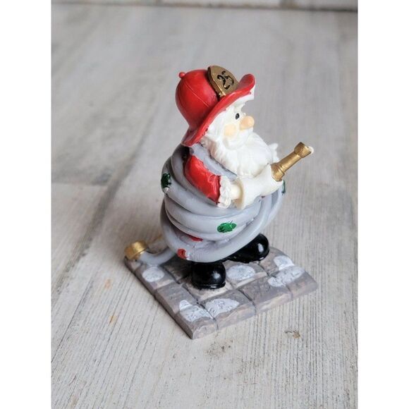Santa Claus firefighter hose wrapped up Village accessory Xmas figure - Picture 6 of 7